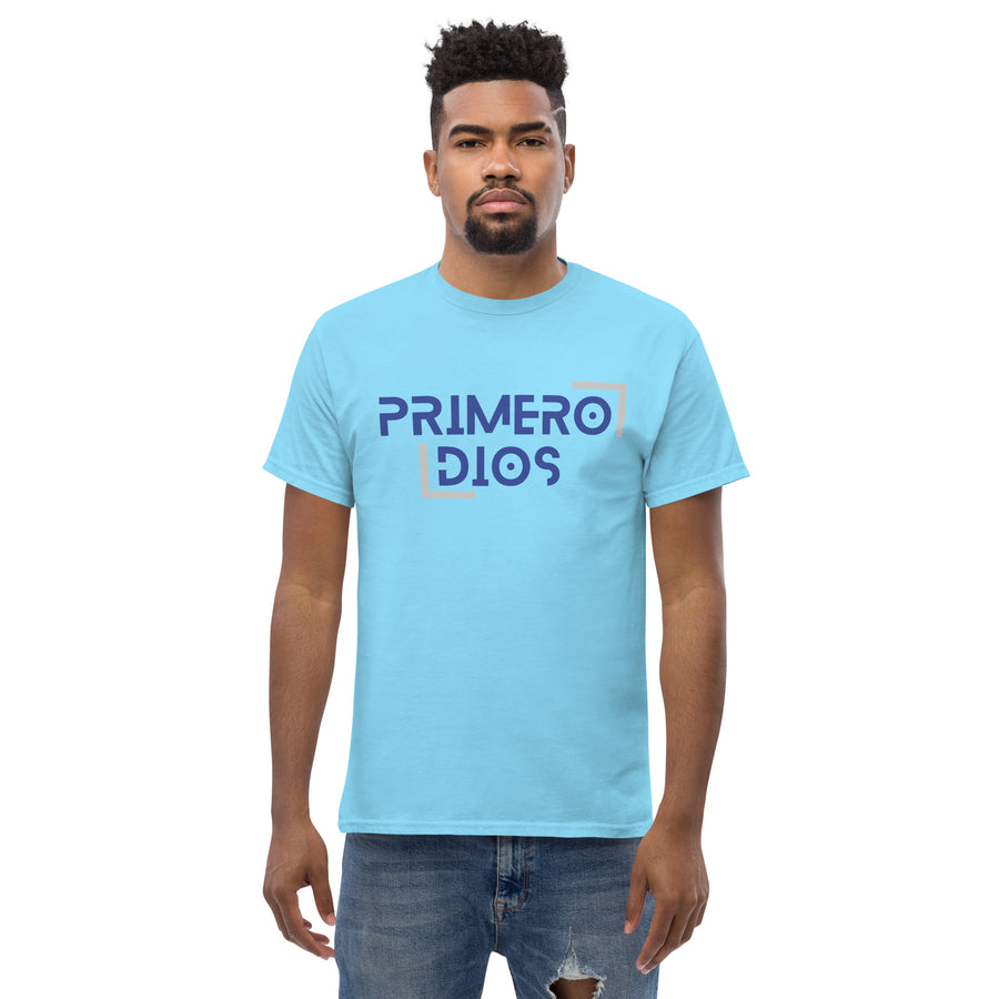Camiseta clásica unisex (Claro)- "Primero Dios"